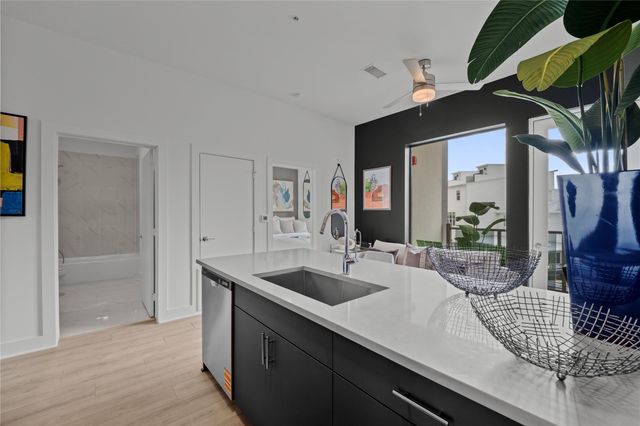 3900 Berkman DR 202, Austin, TX 78723
