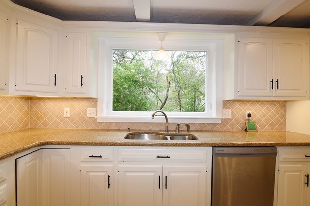 83 Winding Way, Plymouth, MA 02360