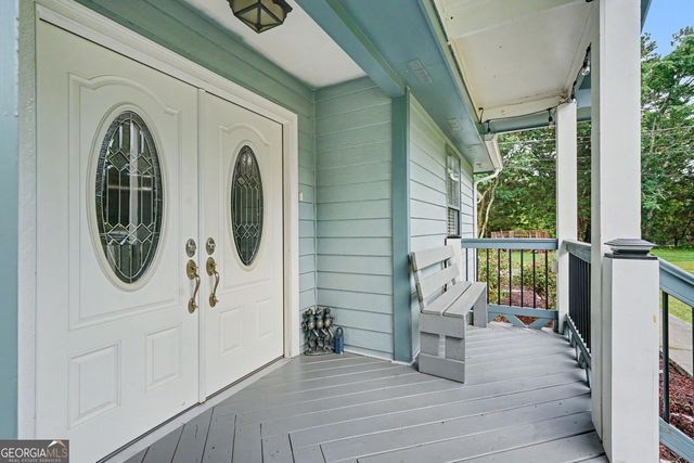 900 Stone Lea Trace, Oxford, GA 30054