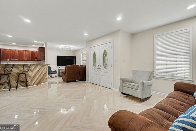 900 Stone Lea Trace, Oxford, GA 30054