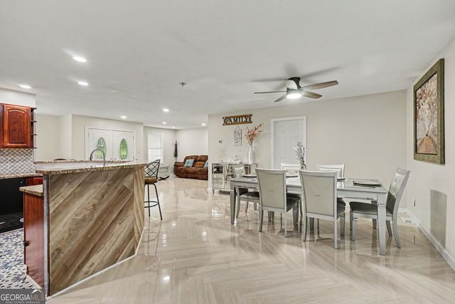 900 Stone Lea Trace, Oxford, GA 30054