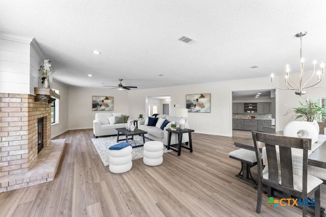 608 Ridgecrest Drive, Salado, TX 76571