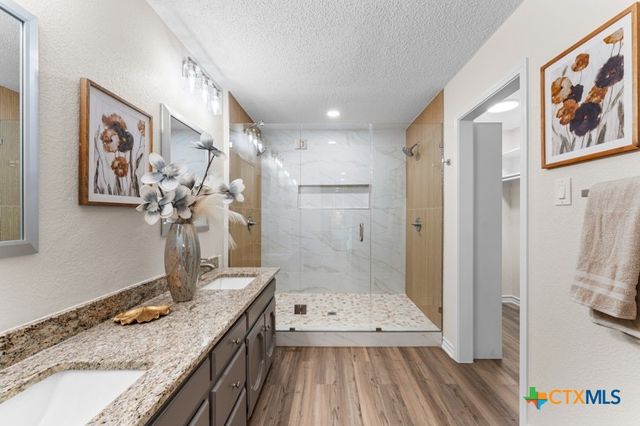 608 Ridgecrest Drive, Salado, TX 76571