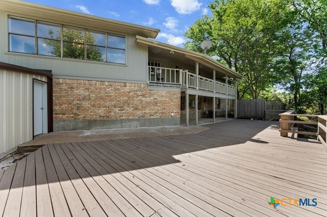 608 Ridgecrest Drive, Salado, TX 76571