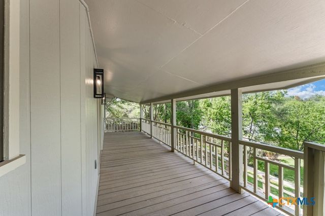 608 Ridgecrest Drive, Salado, TX 76571