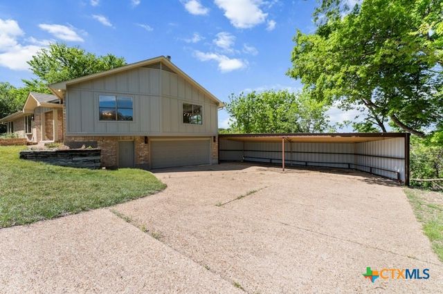 608 Ridgecrest Drive, Salado, TX 76571