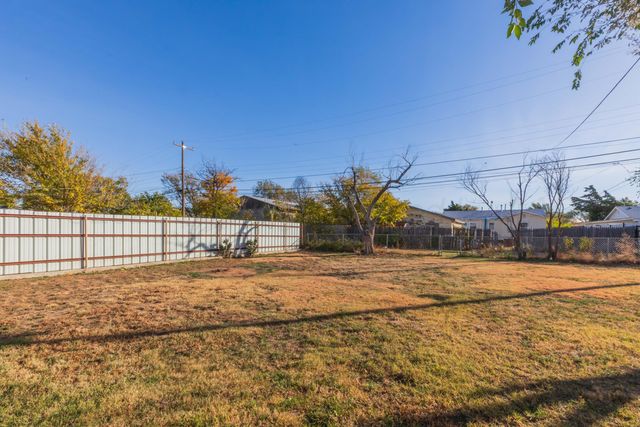 2110 N MARRS Street, Amarillo, TX 79107