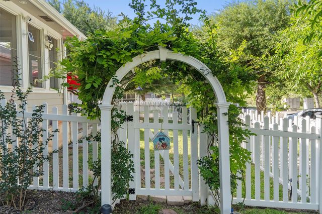 1833 Thompson TRL, Round Rock, TX 78664