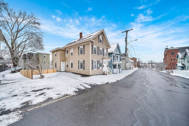 49 6th St., Lowell, MA 01850