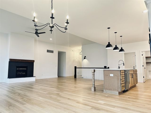 16420 Sleepy Hollow Drive, Fenton, MI 48430