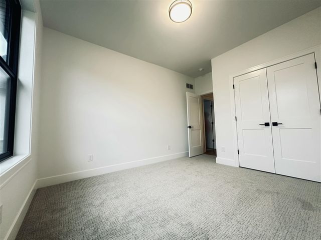 16420 Sleepy Hollow Drive, Fenton, MI 48430