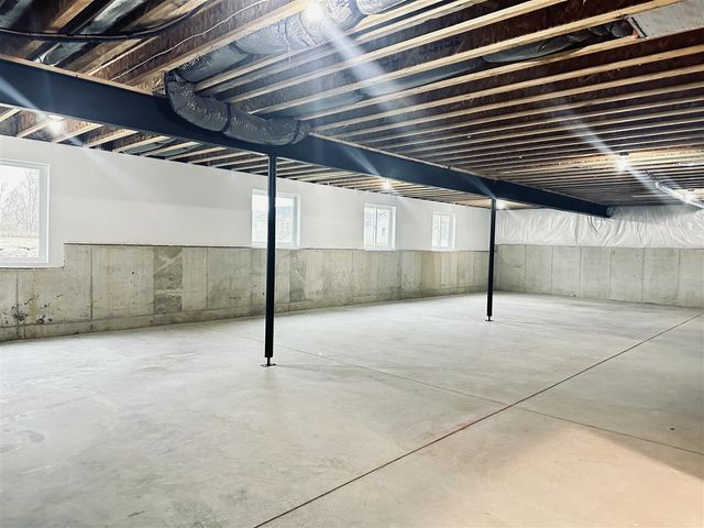 16420 Sleepy Hollow Drive, Fenton, MI 48430