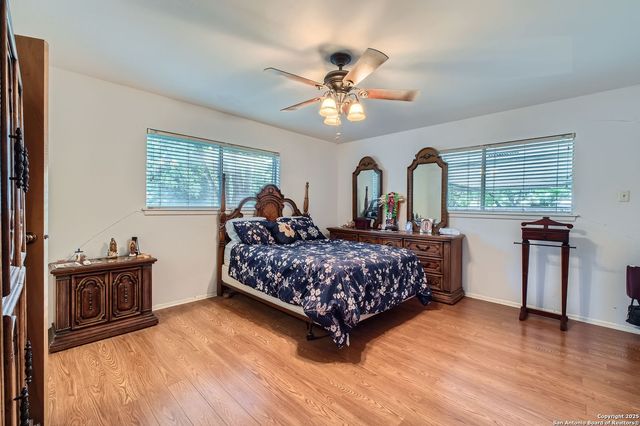 149 Bluet, Castle Hills, TX 78213