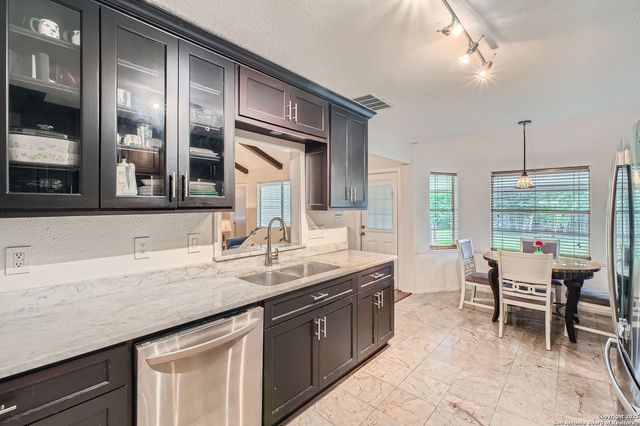149 Bluet, Castle Hills, TX 78213