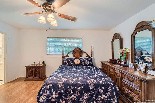 149 Bluet, Castle Hills, TX 78213