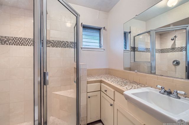 149 Bluet, Castle Hills, TX 78213