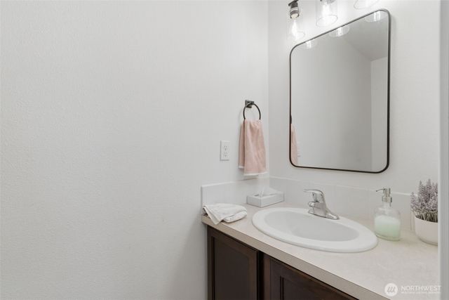 1276 SE Casandra Loop, Port Orchard, WA 98366