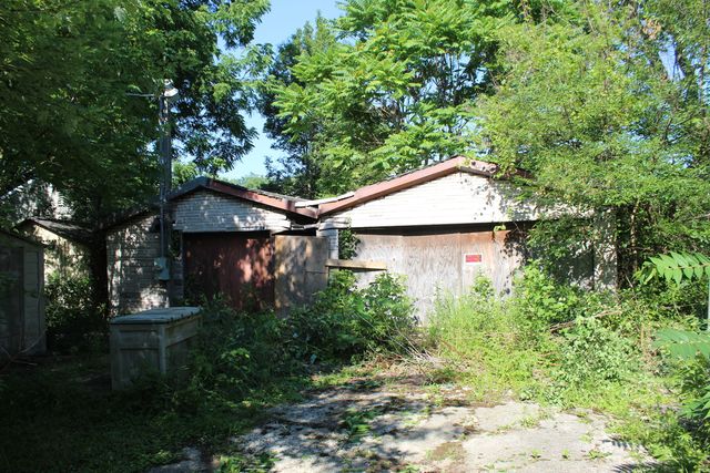 31918 Hillside Drive, Lakemoor, IL 60051