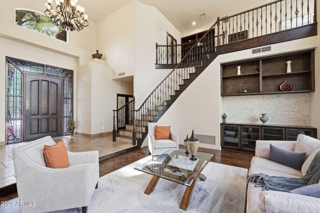 700 N DOBSON Road 33, Chandler, AZ 85224