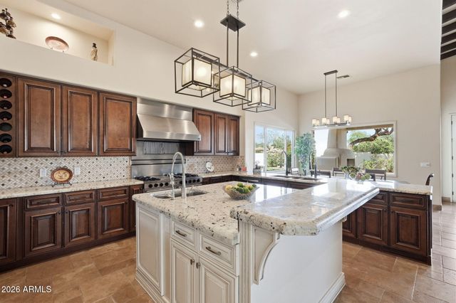 700 N DOBSON Road 33, Chandler, AZ 85224