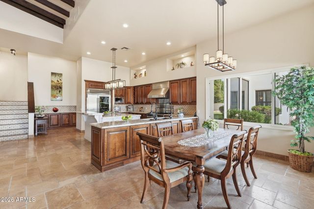 700 N DOBSON Road 33, Chandler, AZ 85224