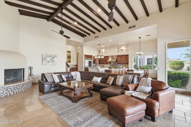 700 N DOBSON Road 33, Chandler, AZ 85224