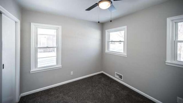 736 3rd Avenue E, Shakopee, MN 55379