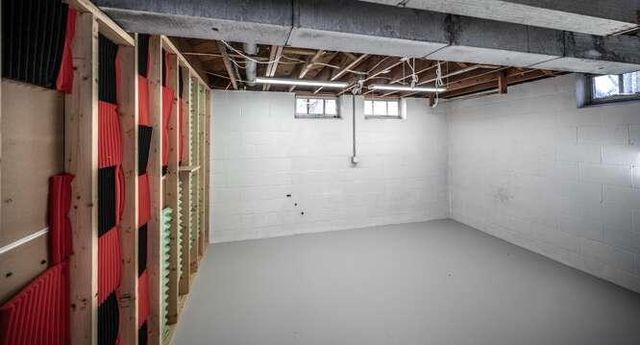 736 3rd Avenue E, Shakopee, MN 55379