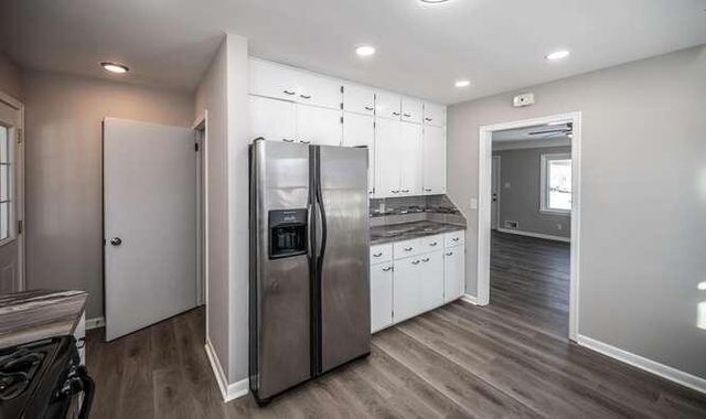 736 3rd Avenue E, Shakopee, MN 55379