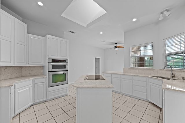 12020 Younger Court, Azle, TX 76020