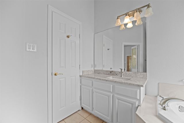 12020 Younger Court, Azle, TX 76020