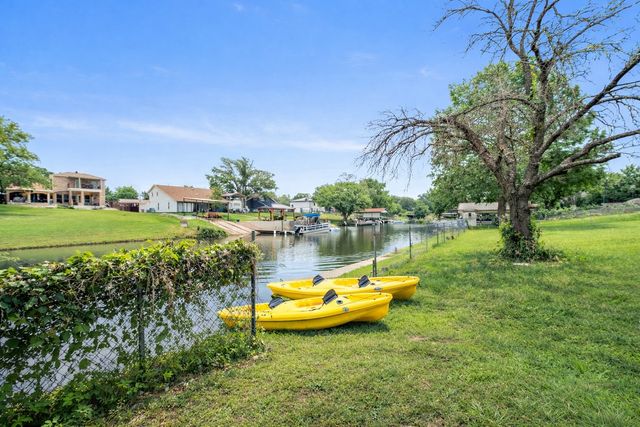 12020 Younger Court, Azle, TX 76020