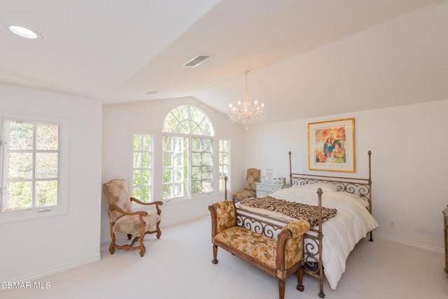 2443 Swanfield Court, Thousand Oaks, CA 91361