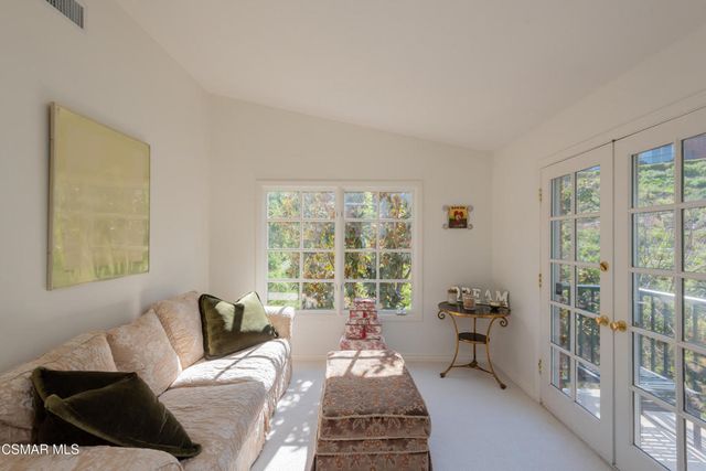 2443 Swanfield Court, Thousand Oaks, CA 91361