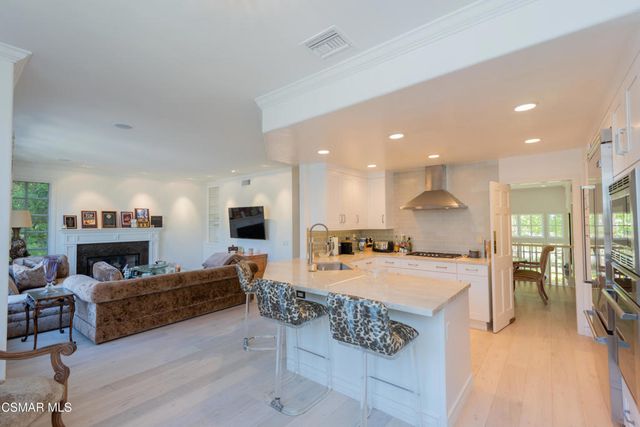 2443 Swanfield Court, Thousand Oaks, CA 91361