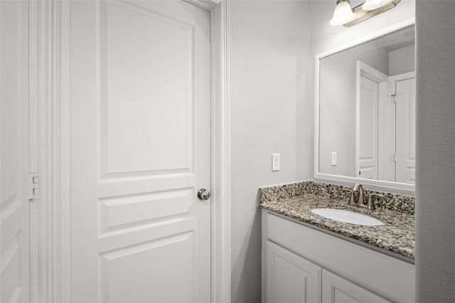 826 W 26th Street A, Houston, TX 77008