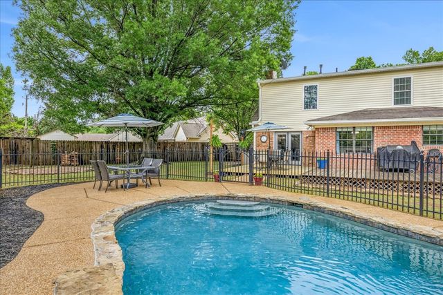 716 LAWNCREST CV, Collierville, TN 38017