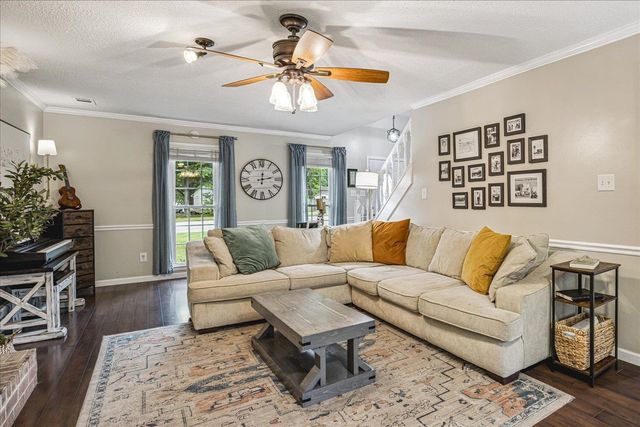 716 LAWNCREST CV, Collierville, TN 38017