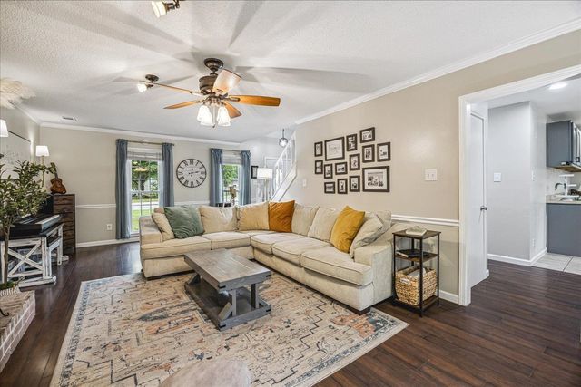 716 LAWNCREST CV, Collierville, TN 38017