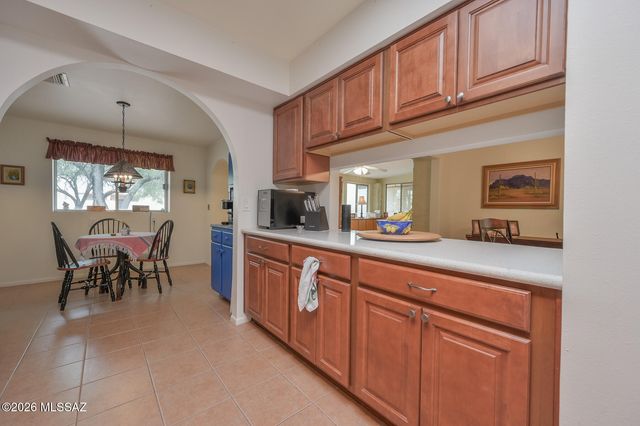 160 S Camino Holgado, Green Valley, AZ 85614