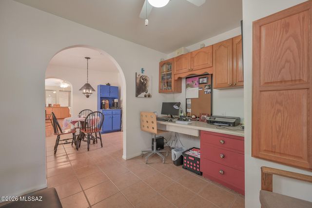 160 S Camino Holgado, Green Valley, AZ 85614