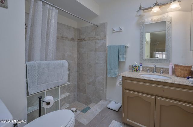 160 S Camino Holgado, Green Valley, AZ 85614
