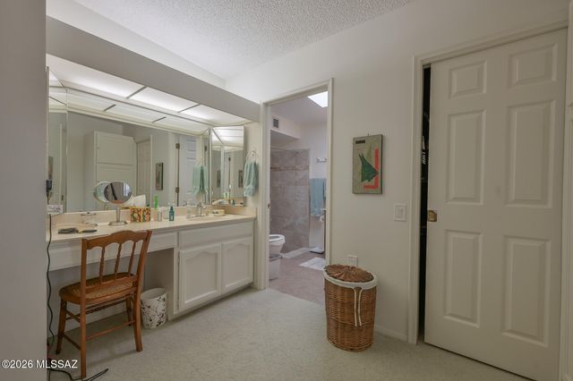 160 S Camino Holgado, Green Valley, AZ 85614