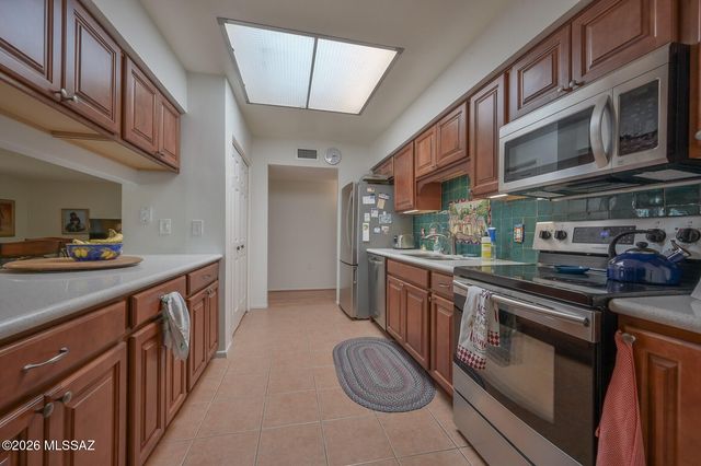 160 S Camino Holgado, Green Valley, AZ 85614