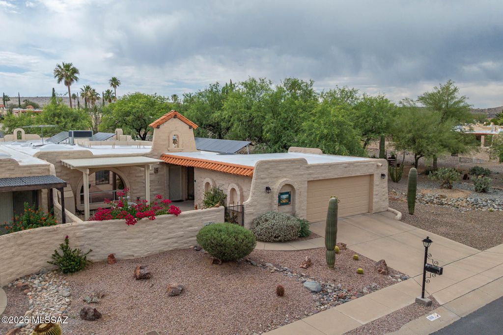 160 S Camino Holgado, Green Valley, AZ 85614
