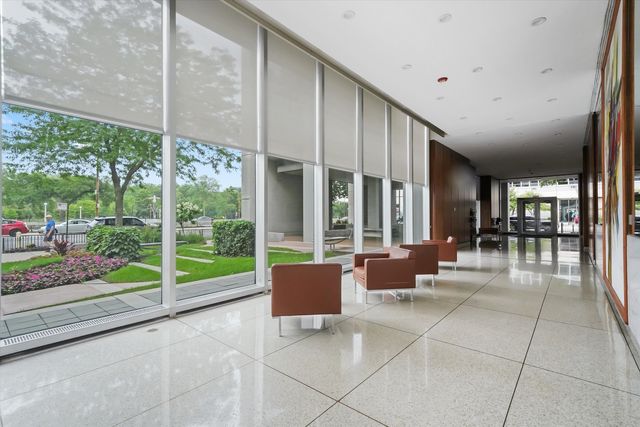 3600 N Lake Shore Drive 1816, Chicago, IL 60613