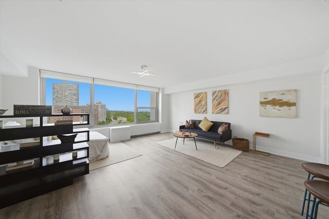 3600 N Lake Shore Drive 1816, Chicago, IL 60613