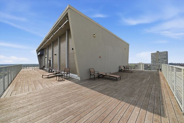 3600 N Lake Shore Drive 1816, Chicago, IL 60613