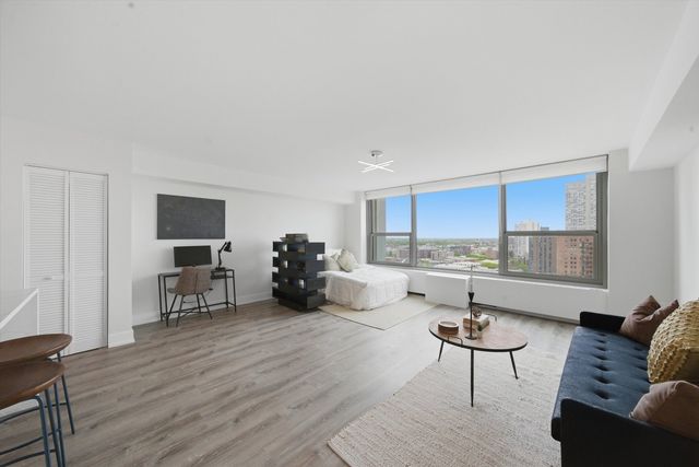 3600 N Lake Shore Drive 1816, Chicago, IL 60613