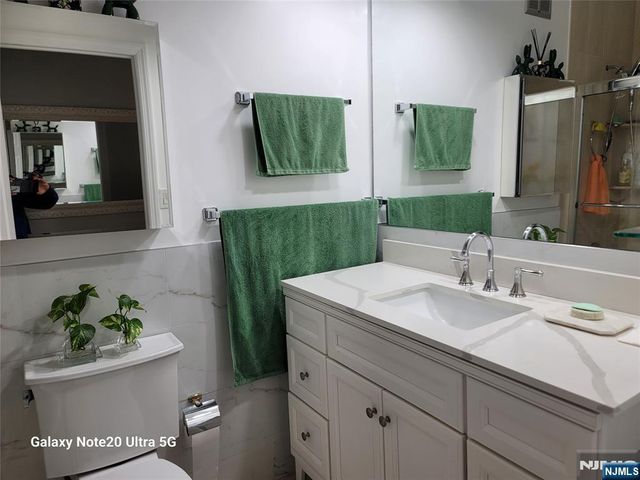 200 Winston Drive 2017, Cliffside Park, NJ 07010